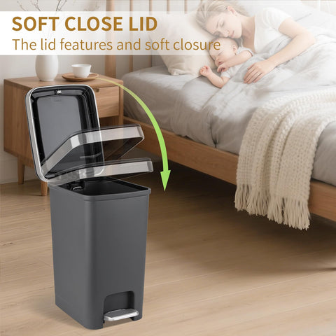 UUJOLY soft-close lid keeps noise and spills minimal during disposal.