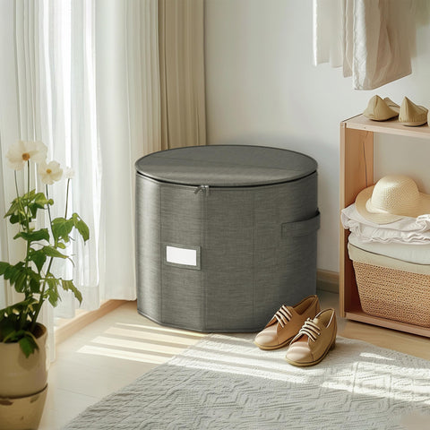 Vailando adjustable dividers demonstrate flexible storage for multiple shoe sizes