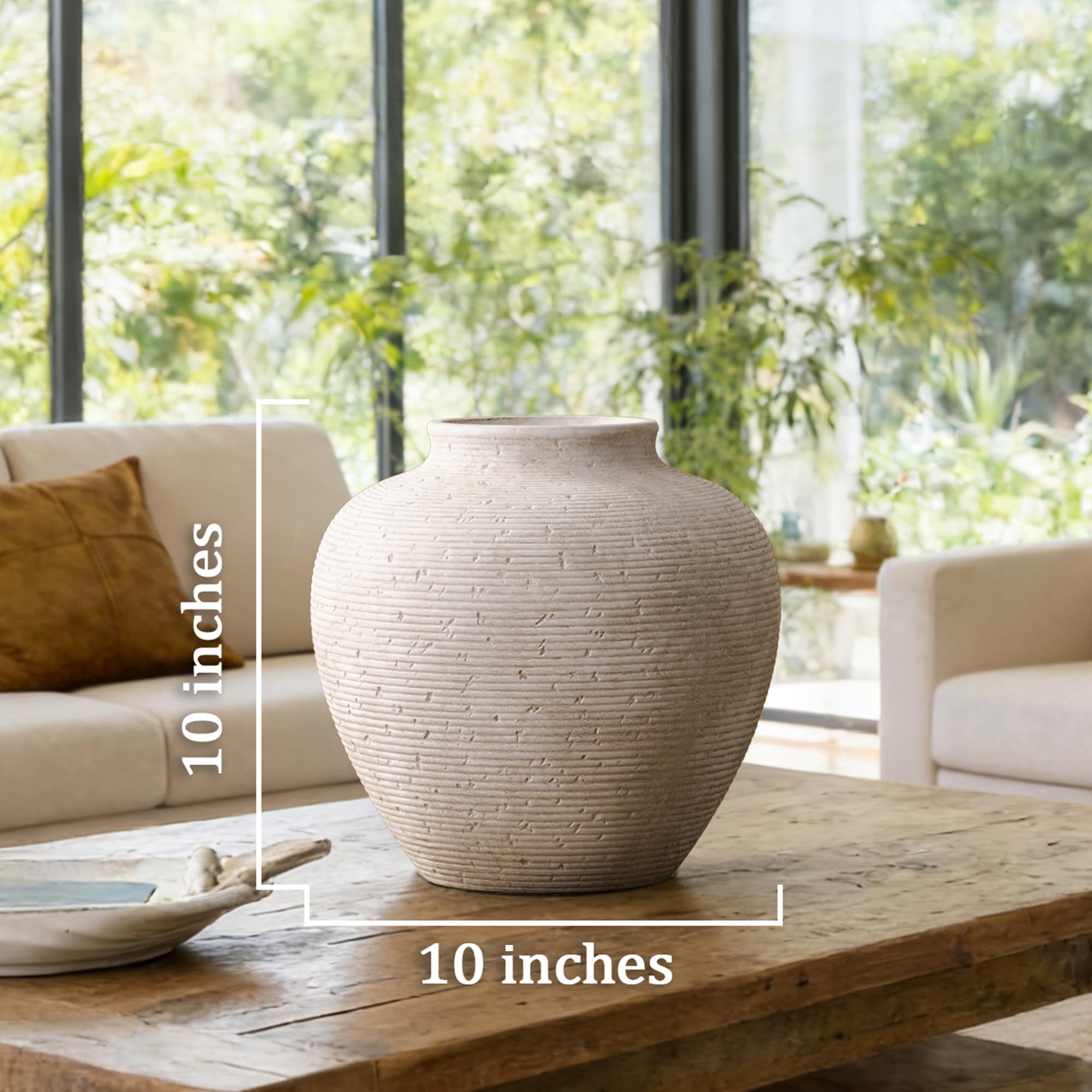 Vanselia vase interior is waterproof for fresh flowers or faux arrangements.