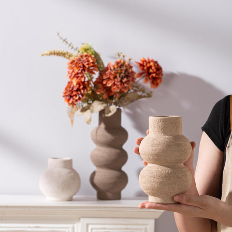 Vanselia vase base offers non-slip stability for tables