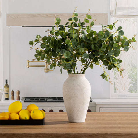 Vanselia vase shown from different angles for style guidance