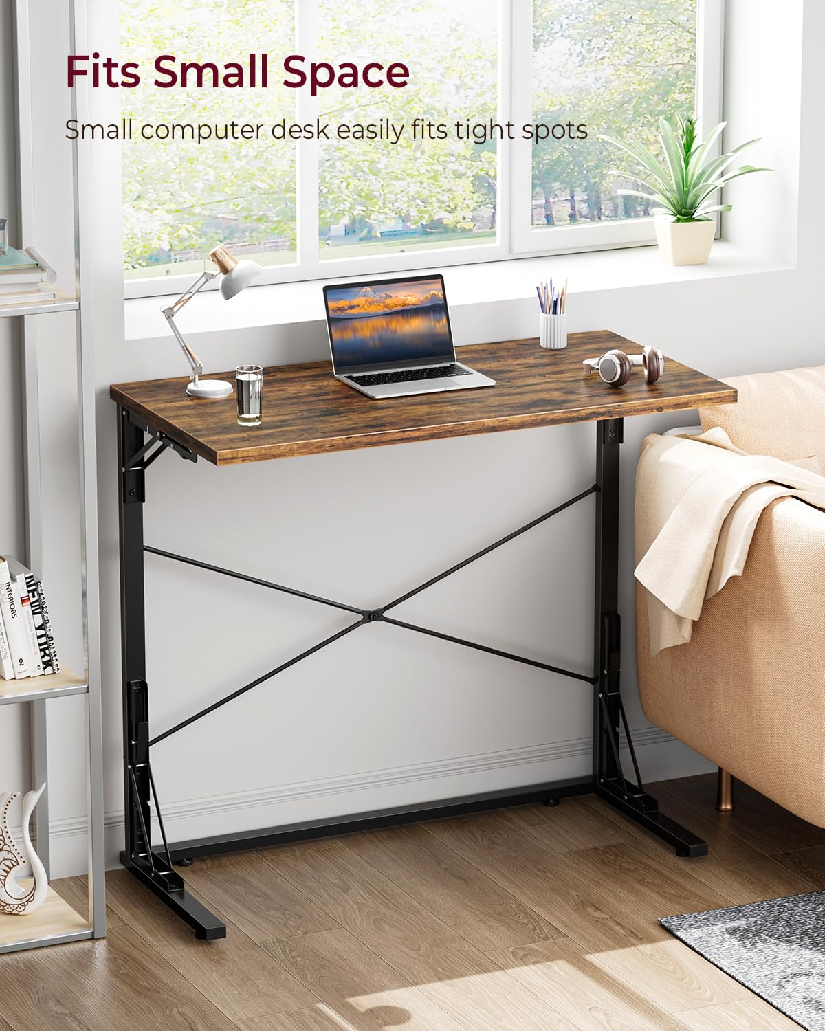 Vantic C-shaped desk design provides extra legroom during work.