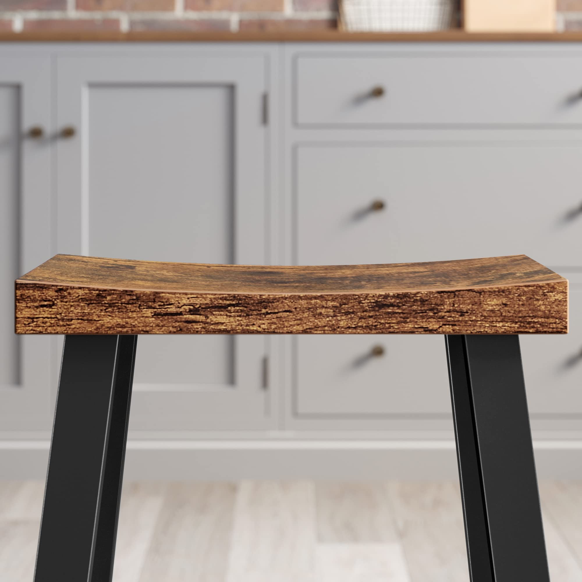 VASAGLE bar stools pair well with kitchen islands, breakfast bars, and casual dining areas.