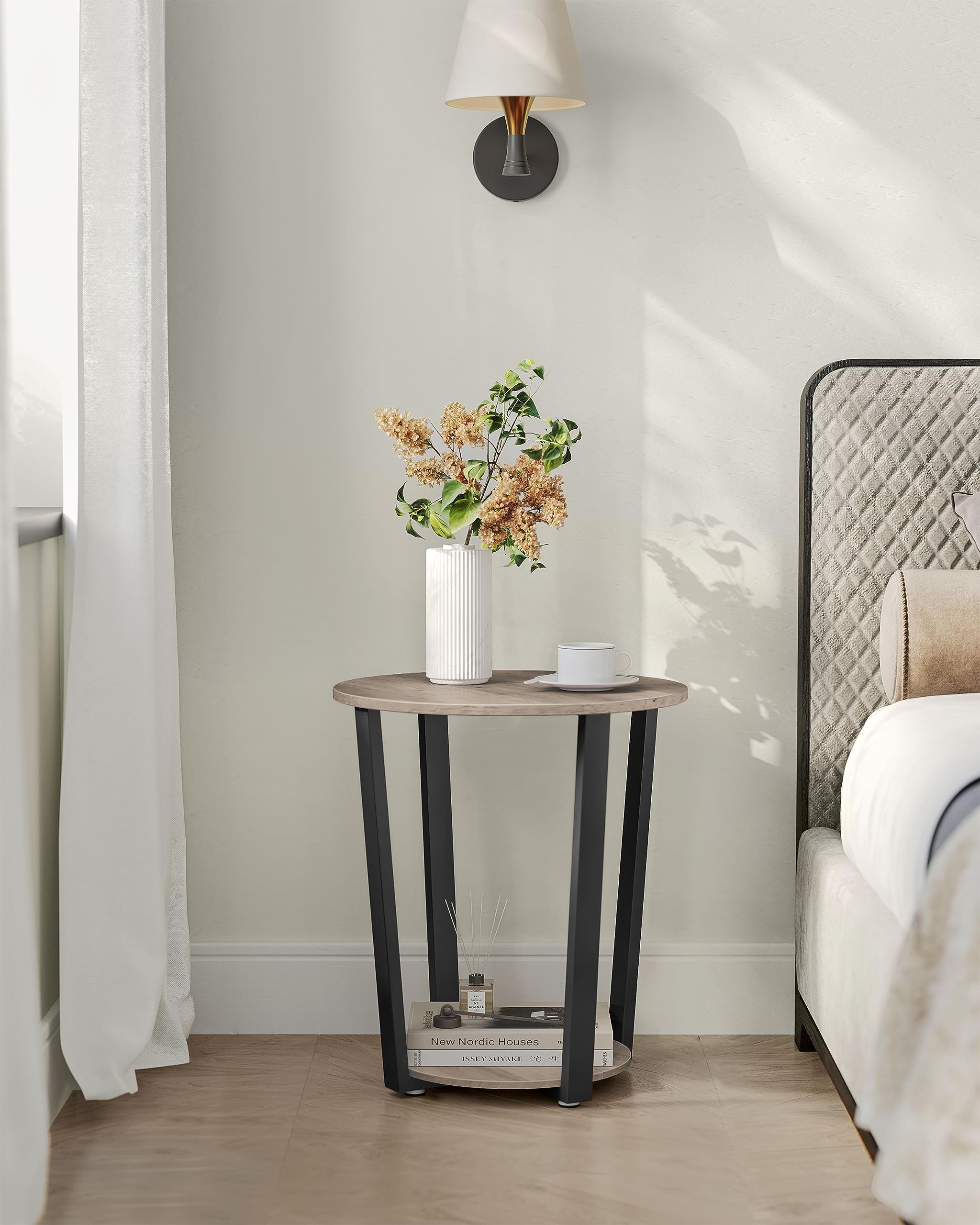 VASAGLE black metal frame bars provide industrial flair and sturdy support.