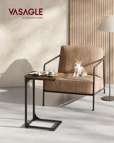 VASAGLE C-shaped end table hugging the sofa demonstrates space-saving beside seating