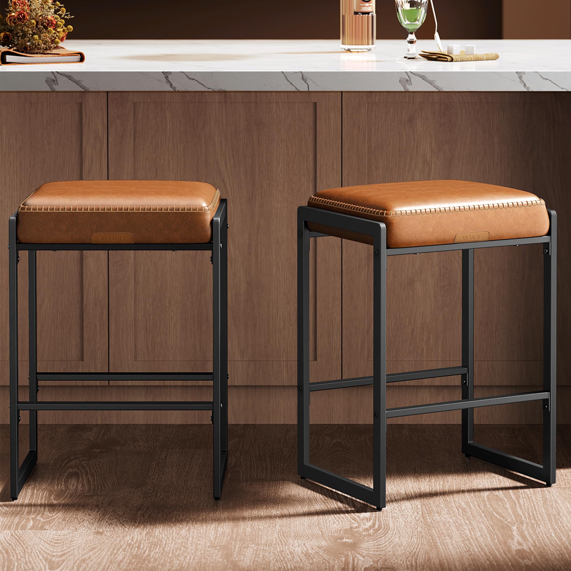 VASAGLE EKHO bar stool 26 inch caramel brown seat with refined stitching