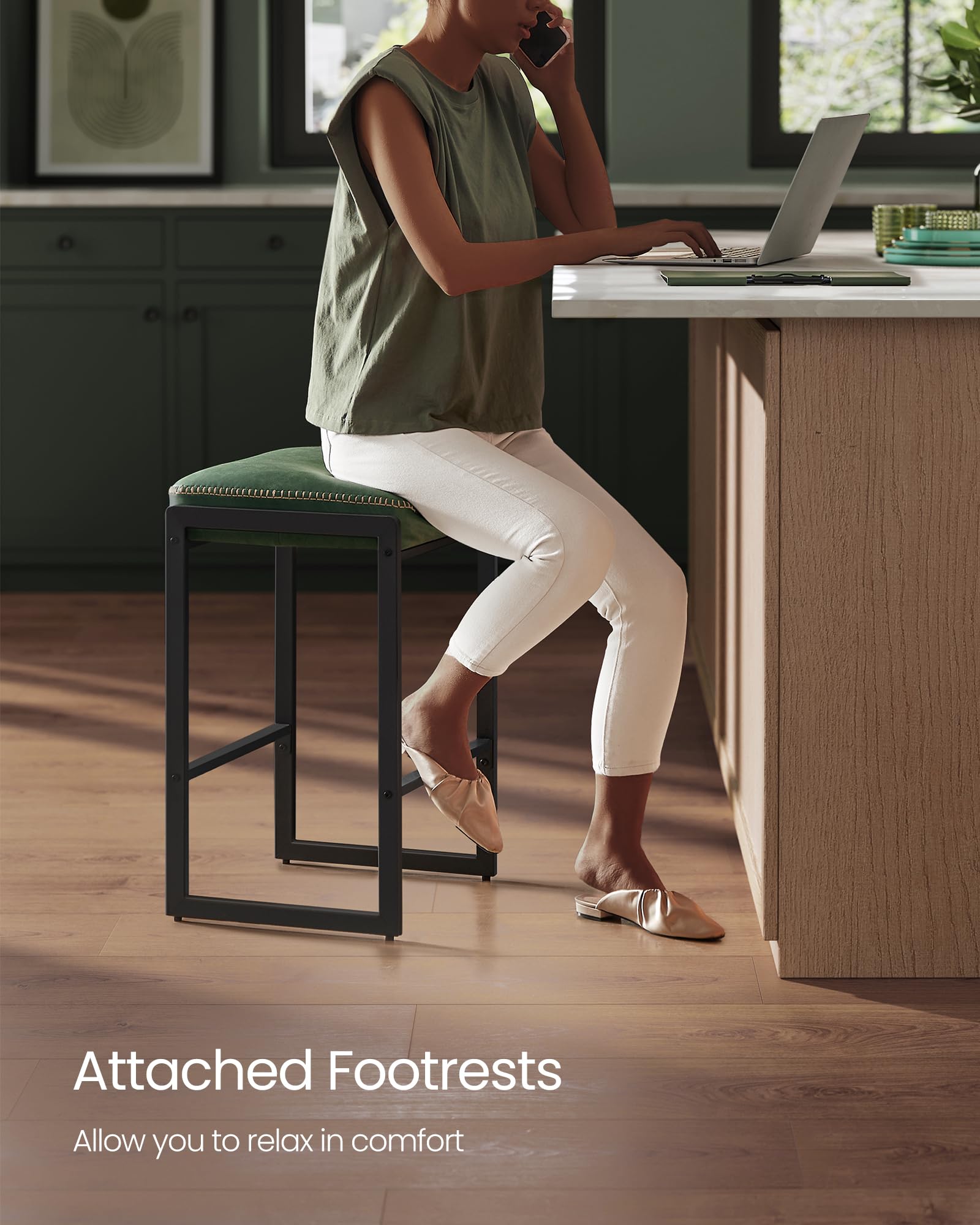 VASAGLE Ekho forest green bar stool comes with assembly tool