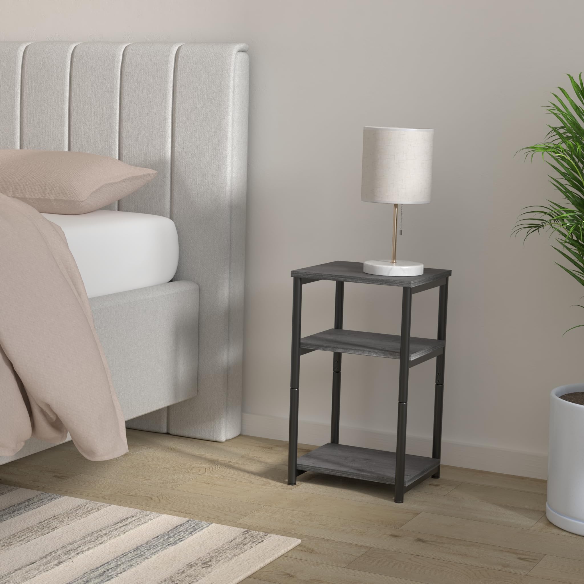 VASAGLE ULET273B68 front view highlights three open shelves for easy access