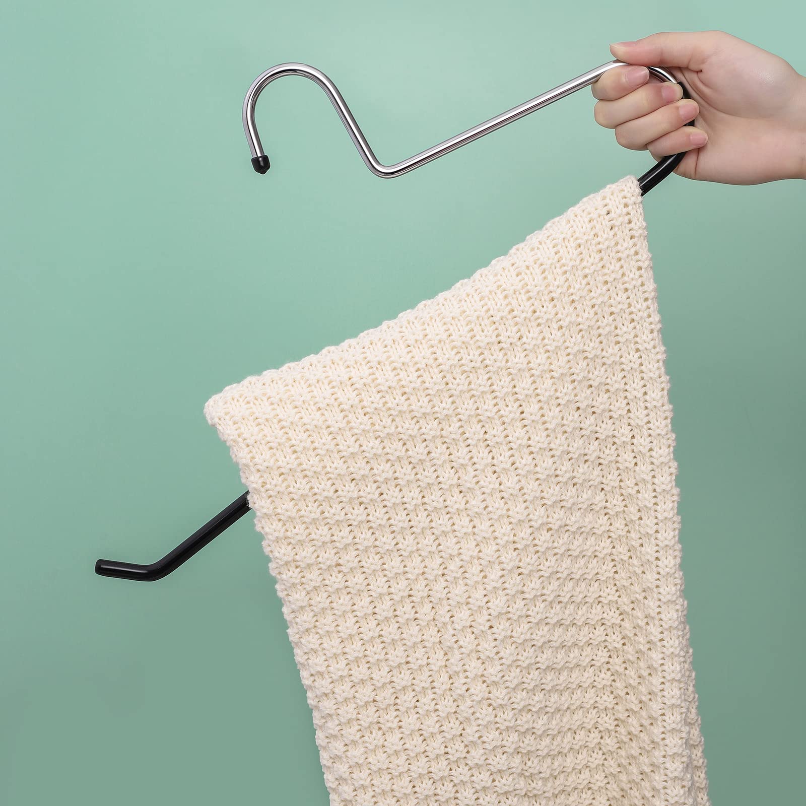 VASLIM heavy-duty blanket hanger with rubber-coated bar protects fabrics.
