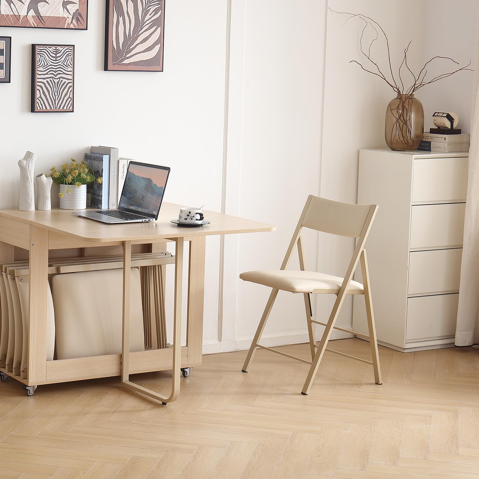 Ergonomic backrest supports proper posture during meals