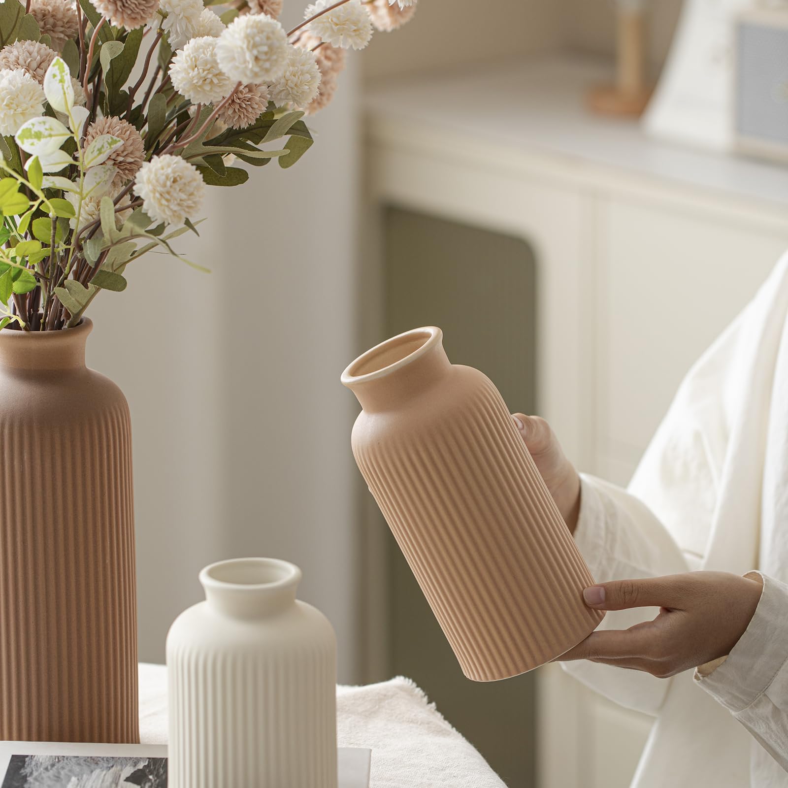 Vaurcesa rich brown vase 10in provides depth on shelves and mantels