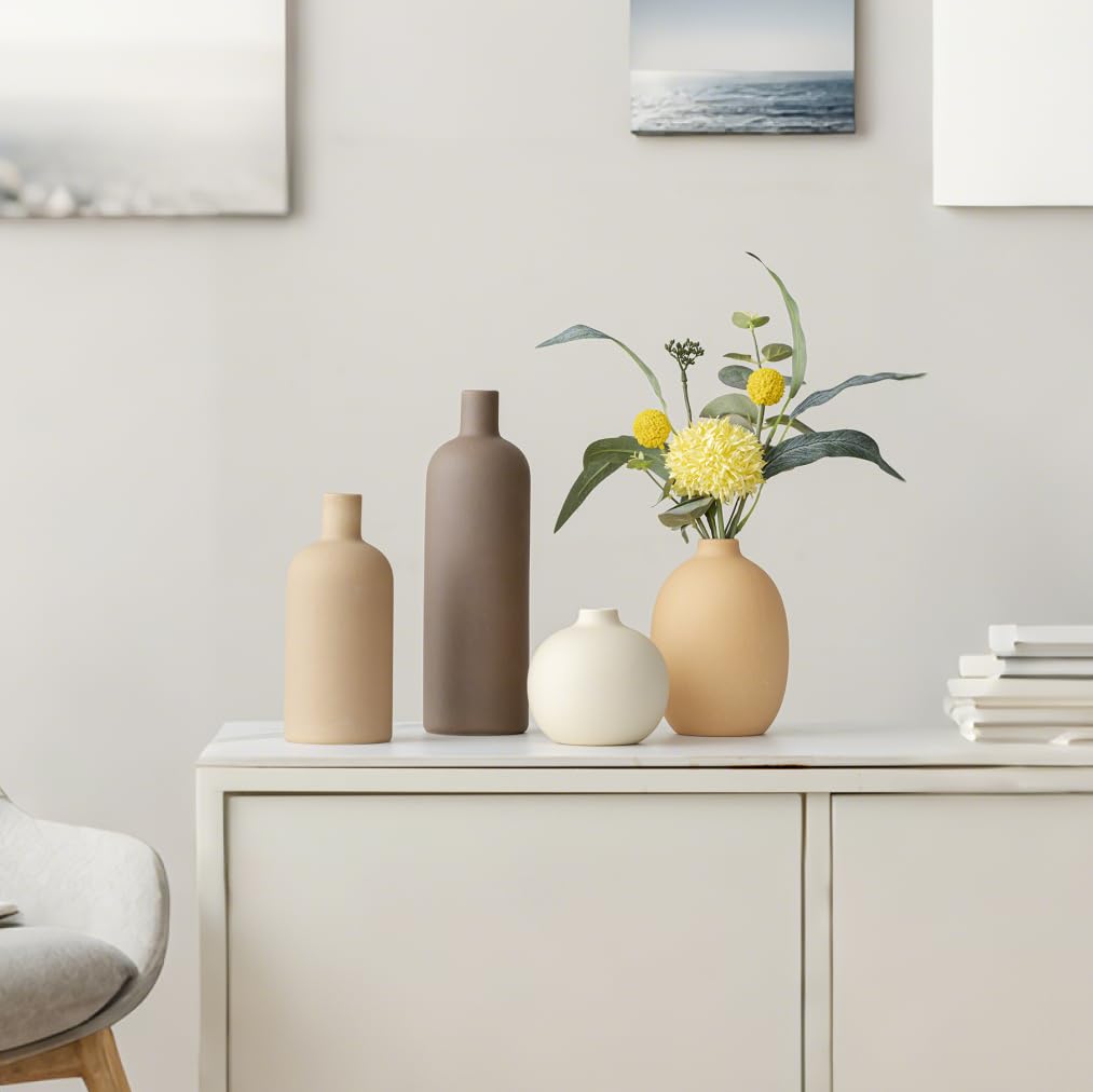Vaurcesa gift-ready vase arrangement ideal for celebrations