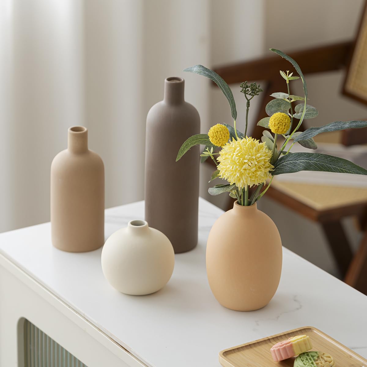 Vaurcesa glaze texture highlights handcrafted character