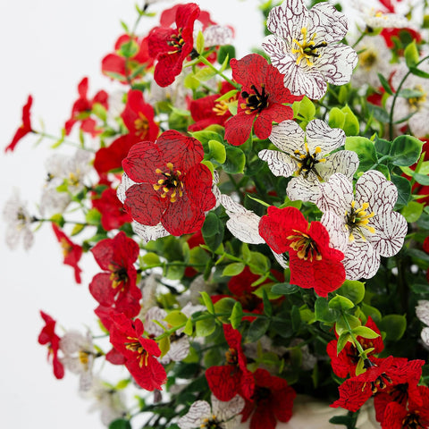 VCLTW lifelike florals suit indoor backdrops and mantels.