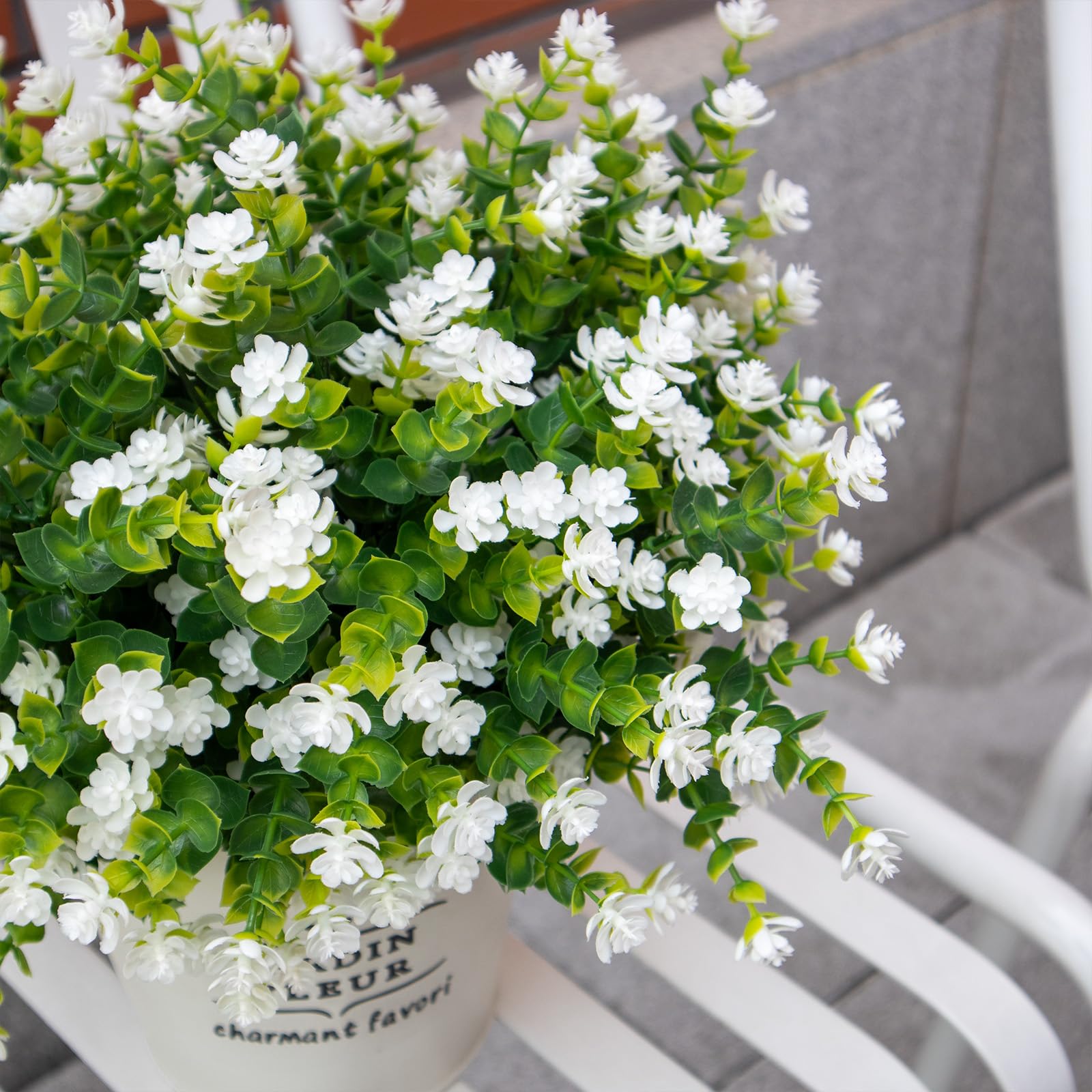 VDVST white bouquet plants in planters create lush arrangements with easy maintenance