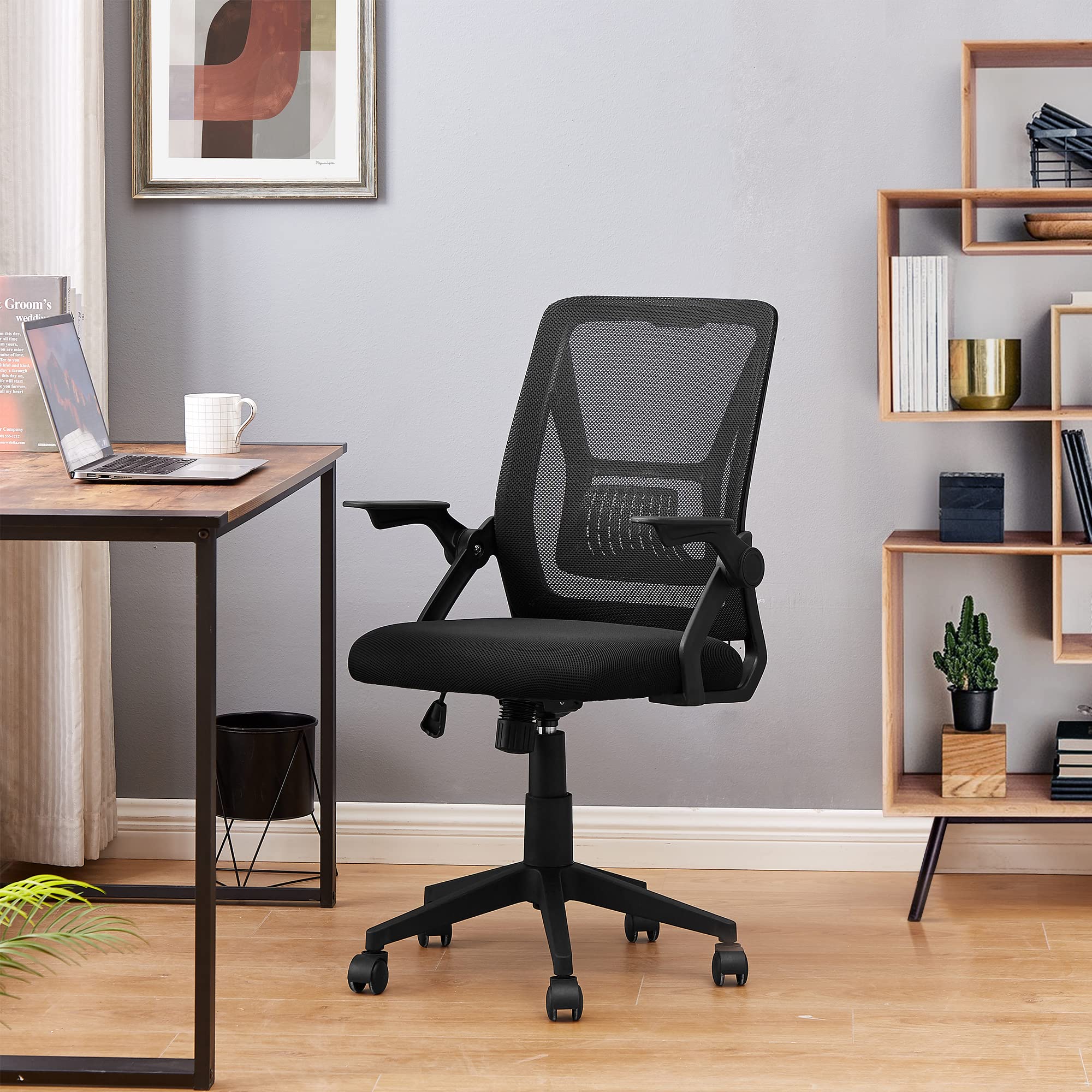 VECELO breathable mesh back keeps you cool during tasks.