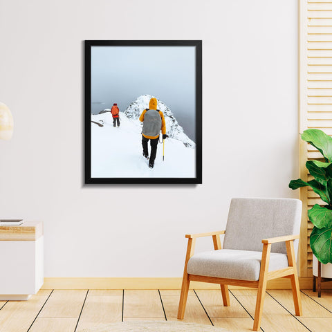 Veleclo 19x25 frame includes ready-to-use hardware for simple horizontal mounting.