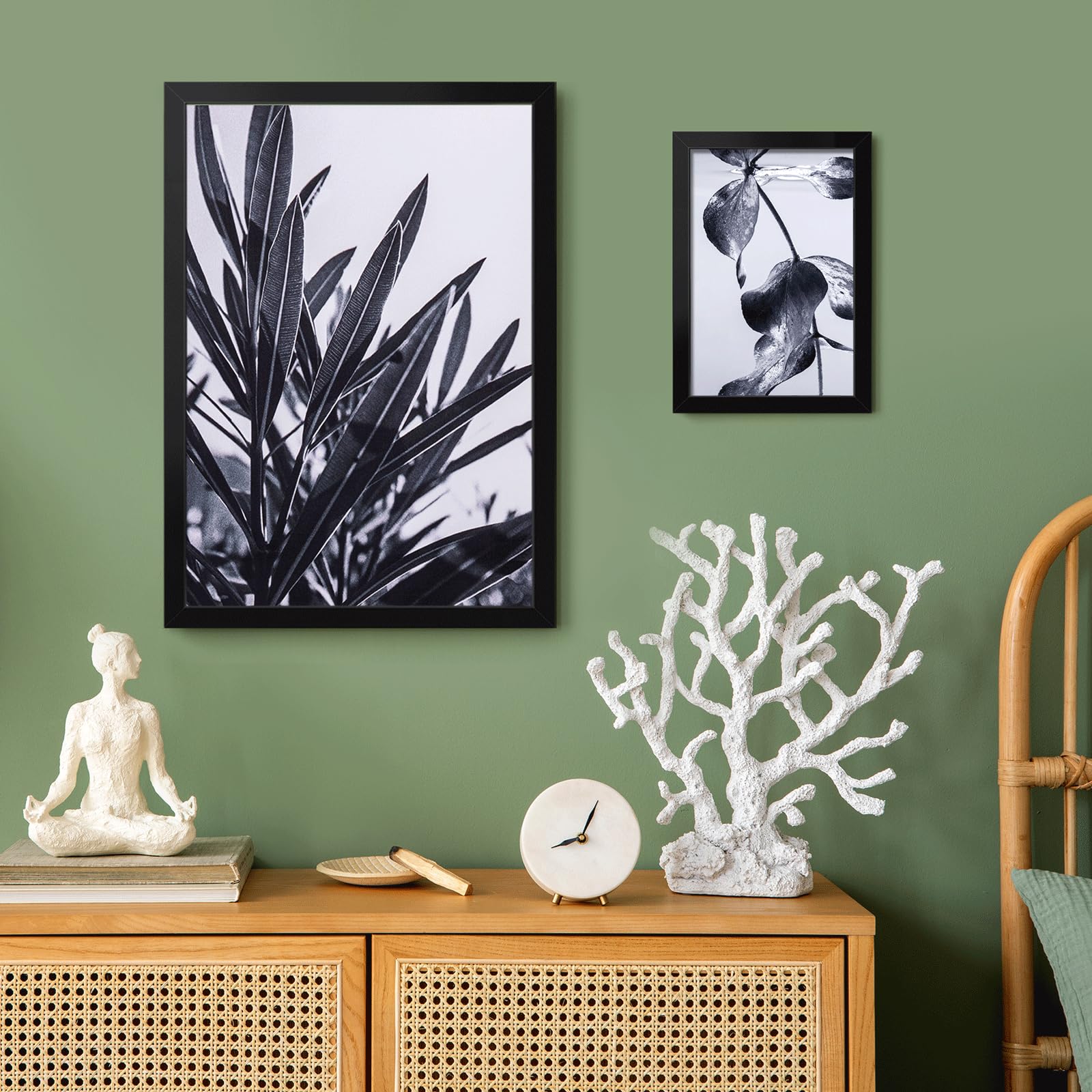Veleclo gift-friendly 15x21.25 frame fits anniversaries, holidays, and birthdays.