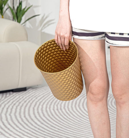 Venalys easy-clean trash can cleans quickly with mild soap and water.