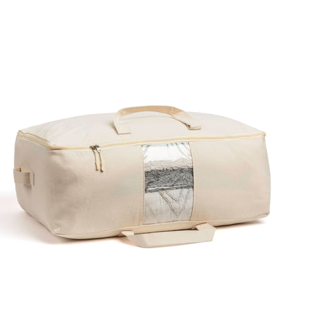 VeraMia large-capacity bag ideal for seasonal wardrobe organization.