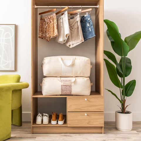 Heavy-duty washable canvas supports long-lasting storage.