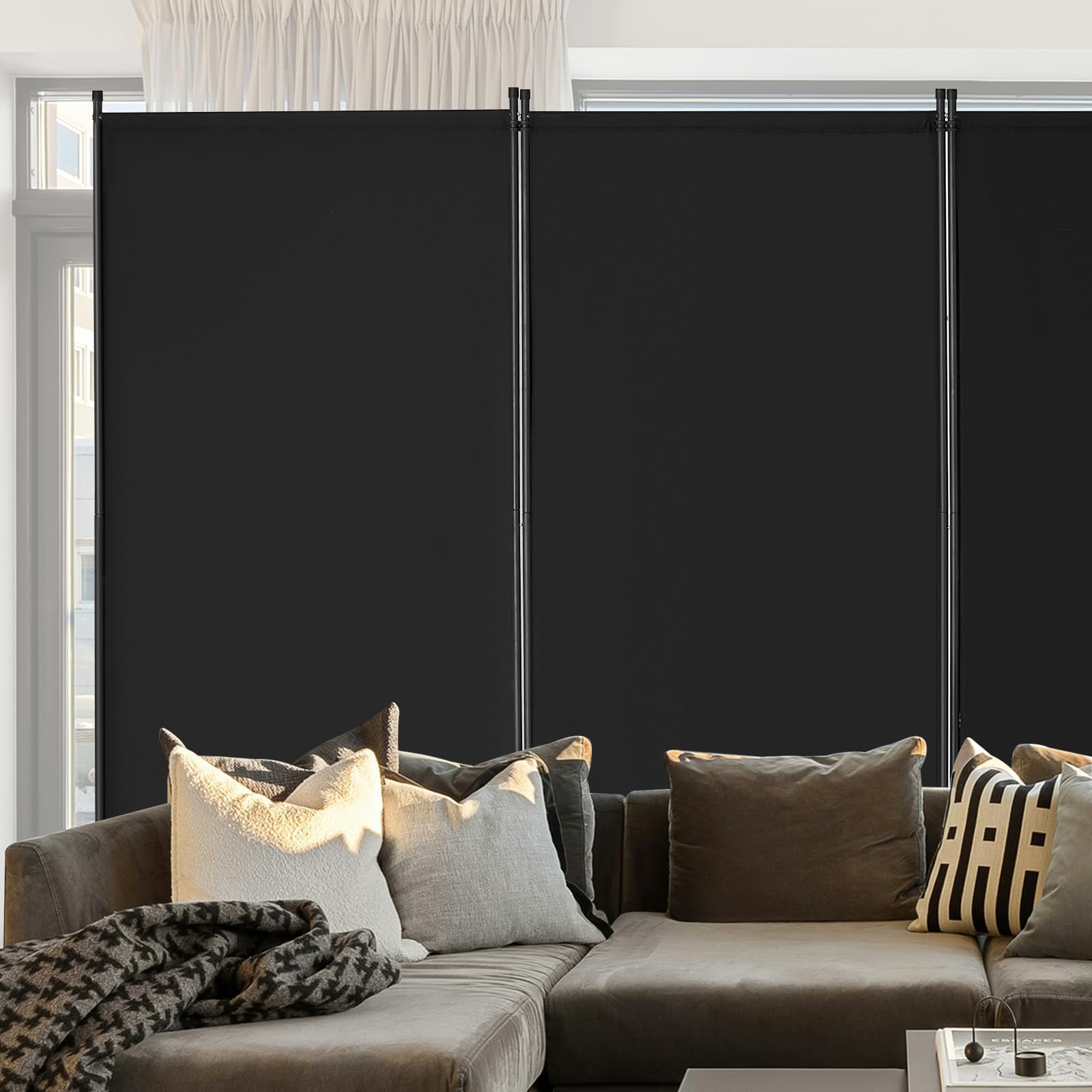 VEVOR privacy divider used in hospital or restaurant settings