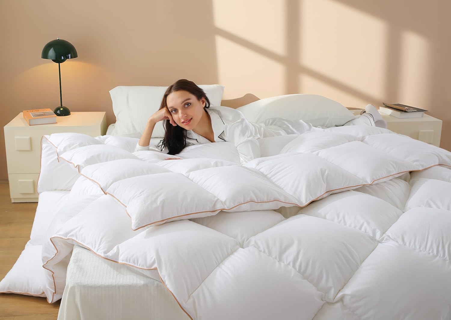 Vexino down comforter king-size flatlay showcasing fluffy loft for year-round comfort.