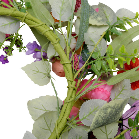 VGIA durable wreath adds year-round living room decor