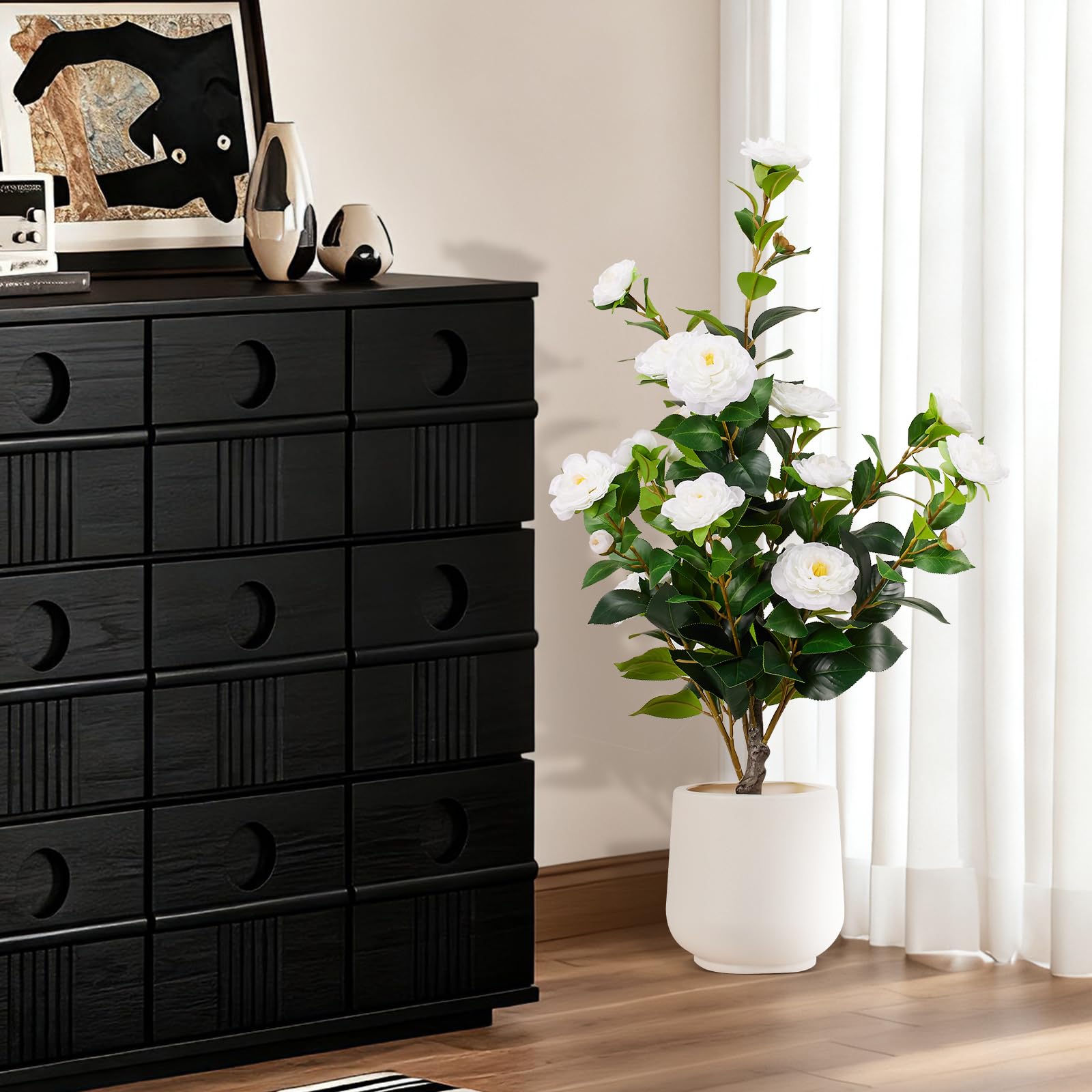 VGOBLO easy-care leaves require dusting to keep color vibrant.