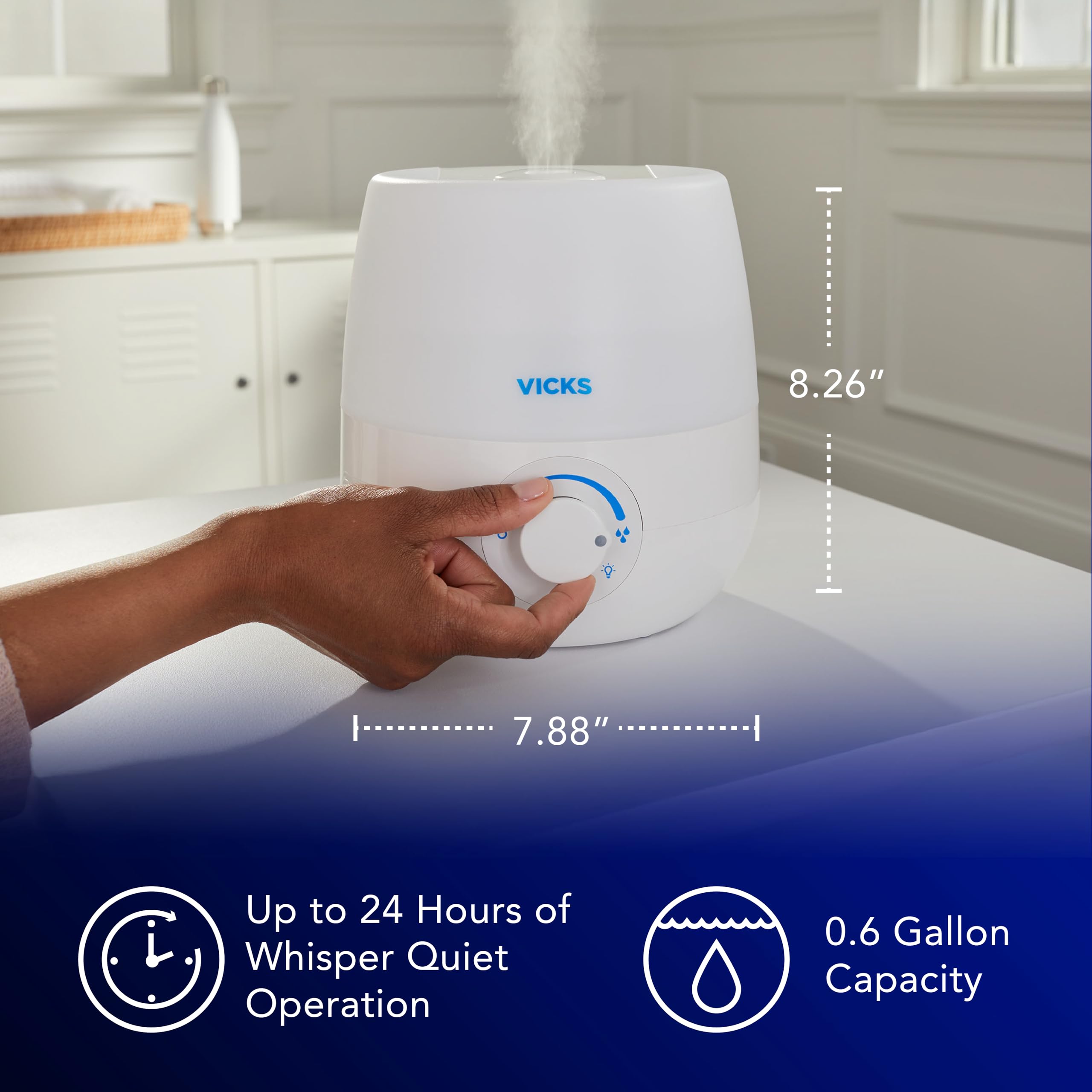 Vicks NaturalCare diffuser water tank shown for aromatherapy.