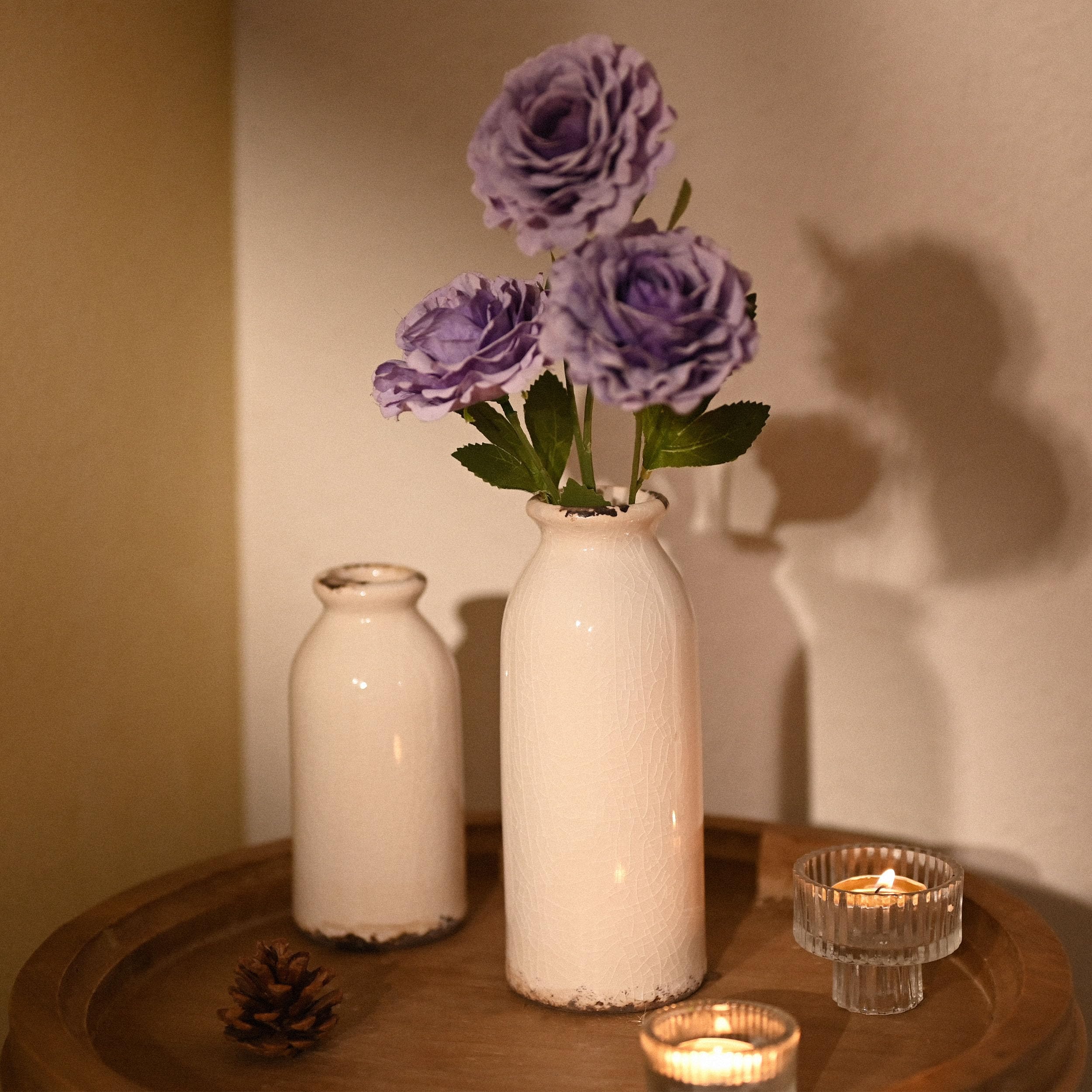 VICTOR & TERESA non-slip base protects surfaces while vase stands steady