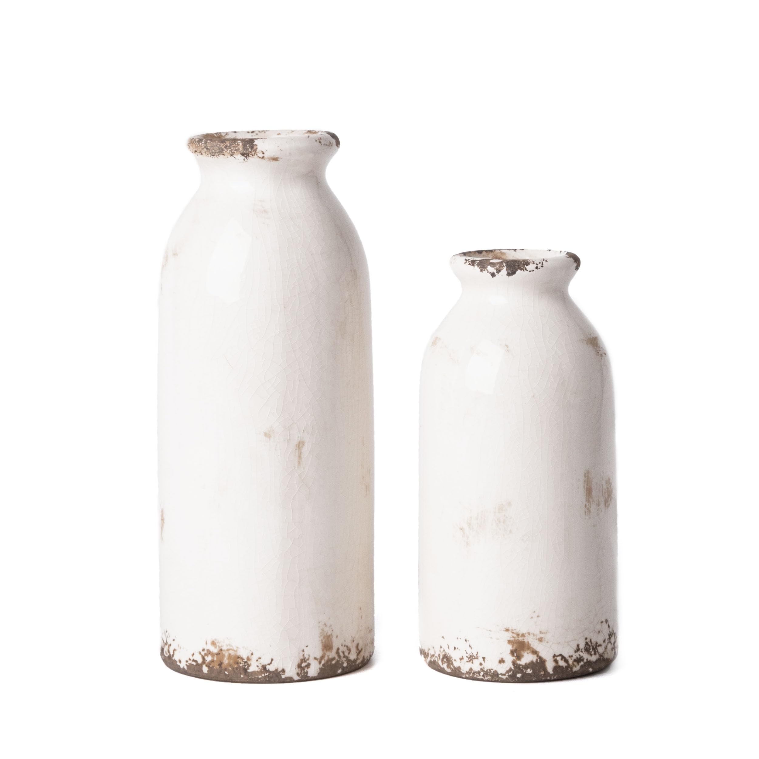VICTOR & TERESA white ceramic vases with crackle glaze add vintage charm to bouquets