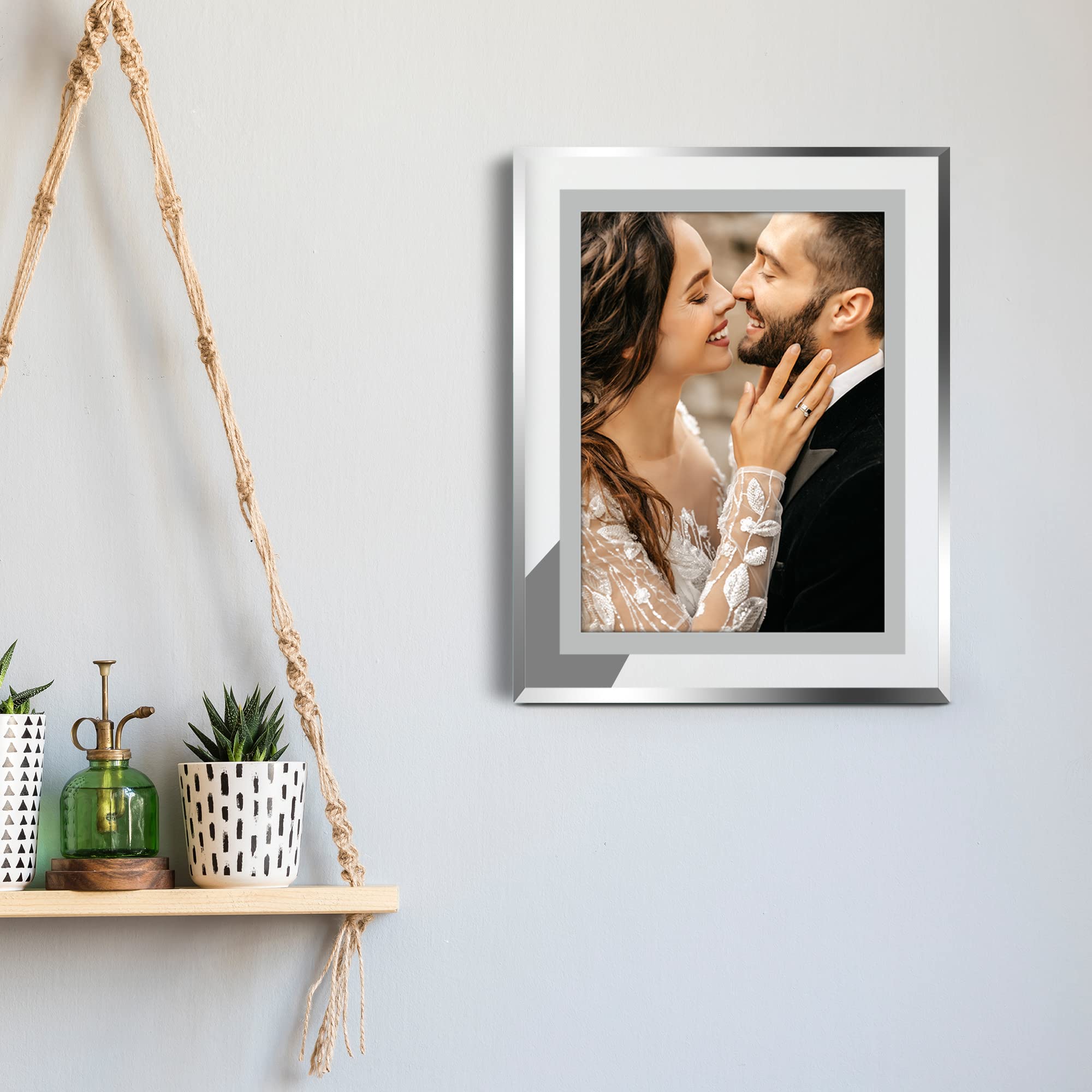 Vienrose silver edge adds modern, elegant accent