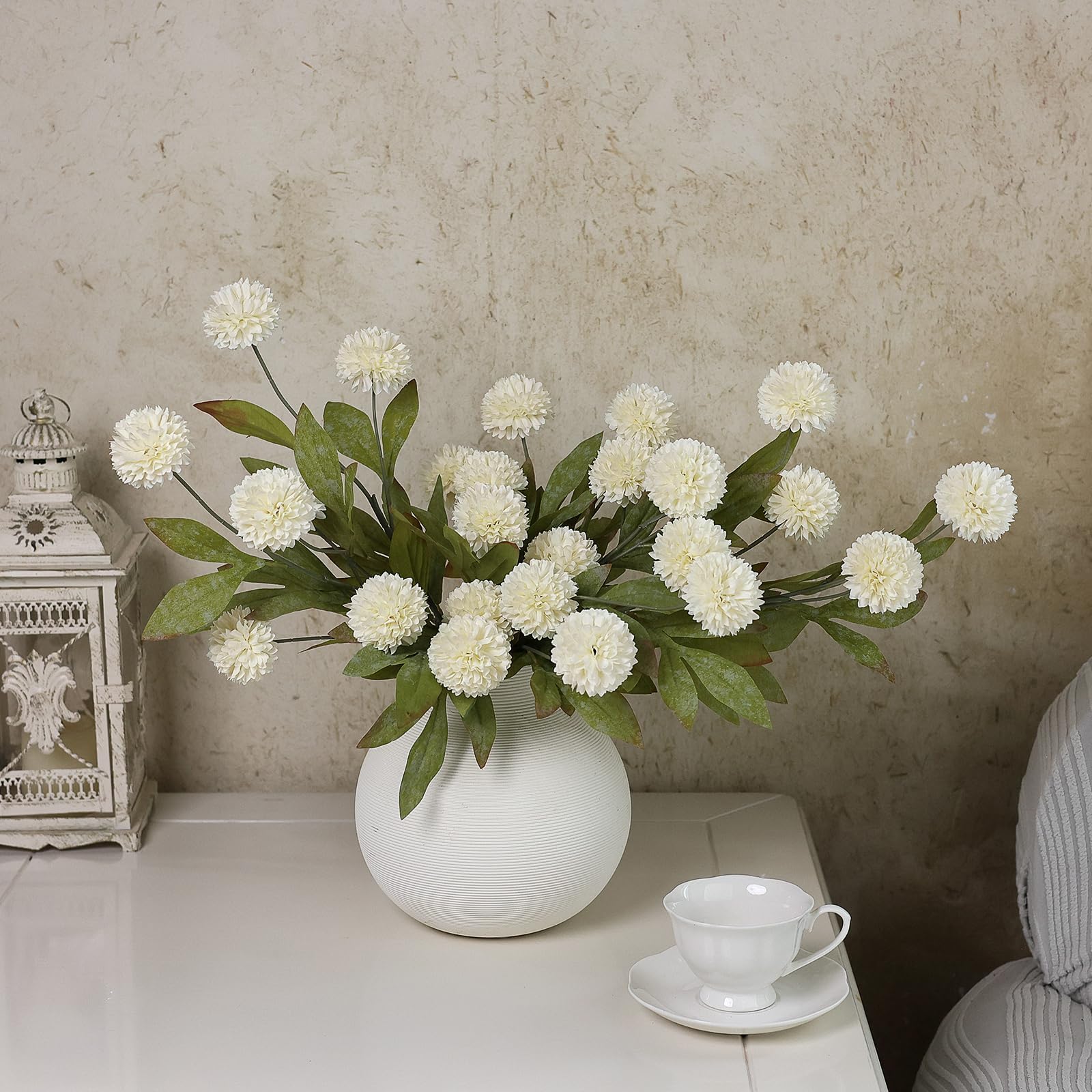 VIERENA living room decor with versatile cream chrysanthemum branches