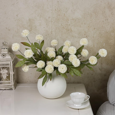 VIERENA living room decor with versatile cream chrysanthemum branches