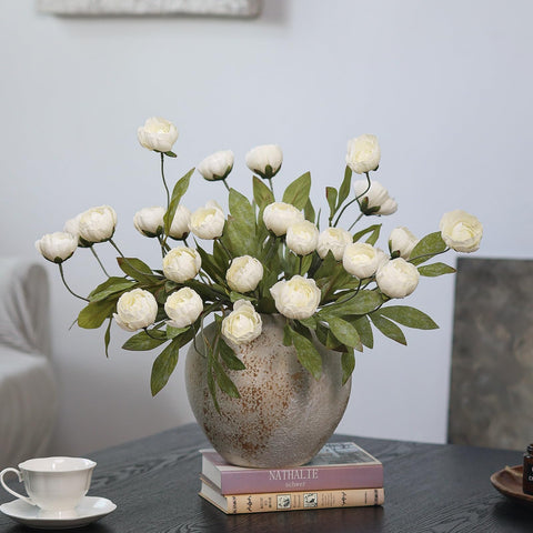 Vierena vase display with cream peony flowers