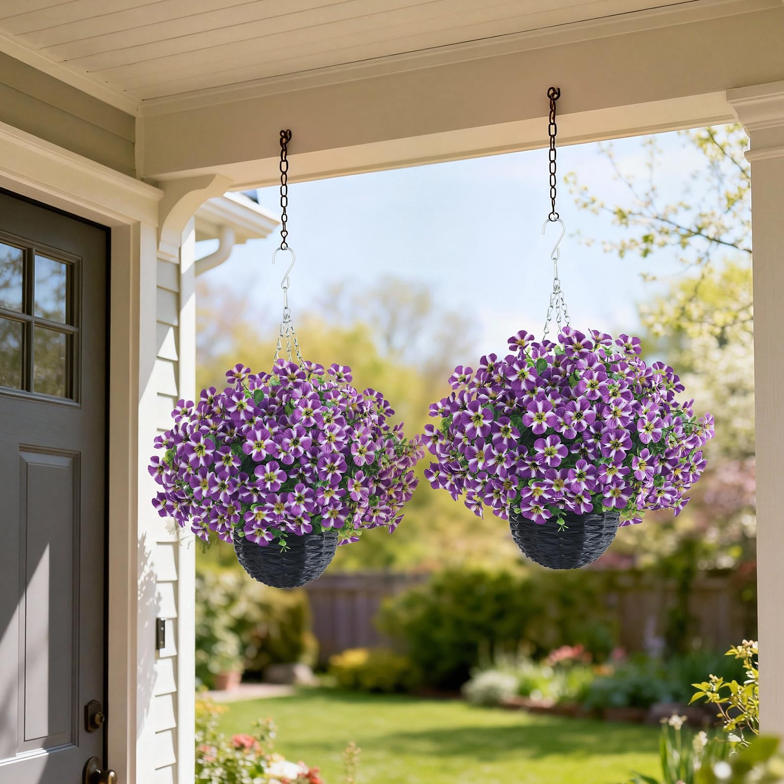 VIERENA year-round flower display remains vibrant without watering.