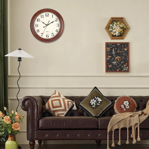 Vigorwise battery-operated wall clock powered by one AA battery.
