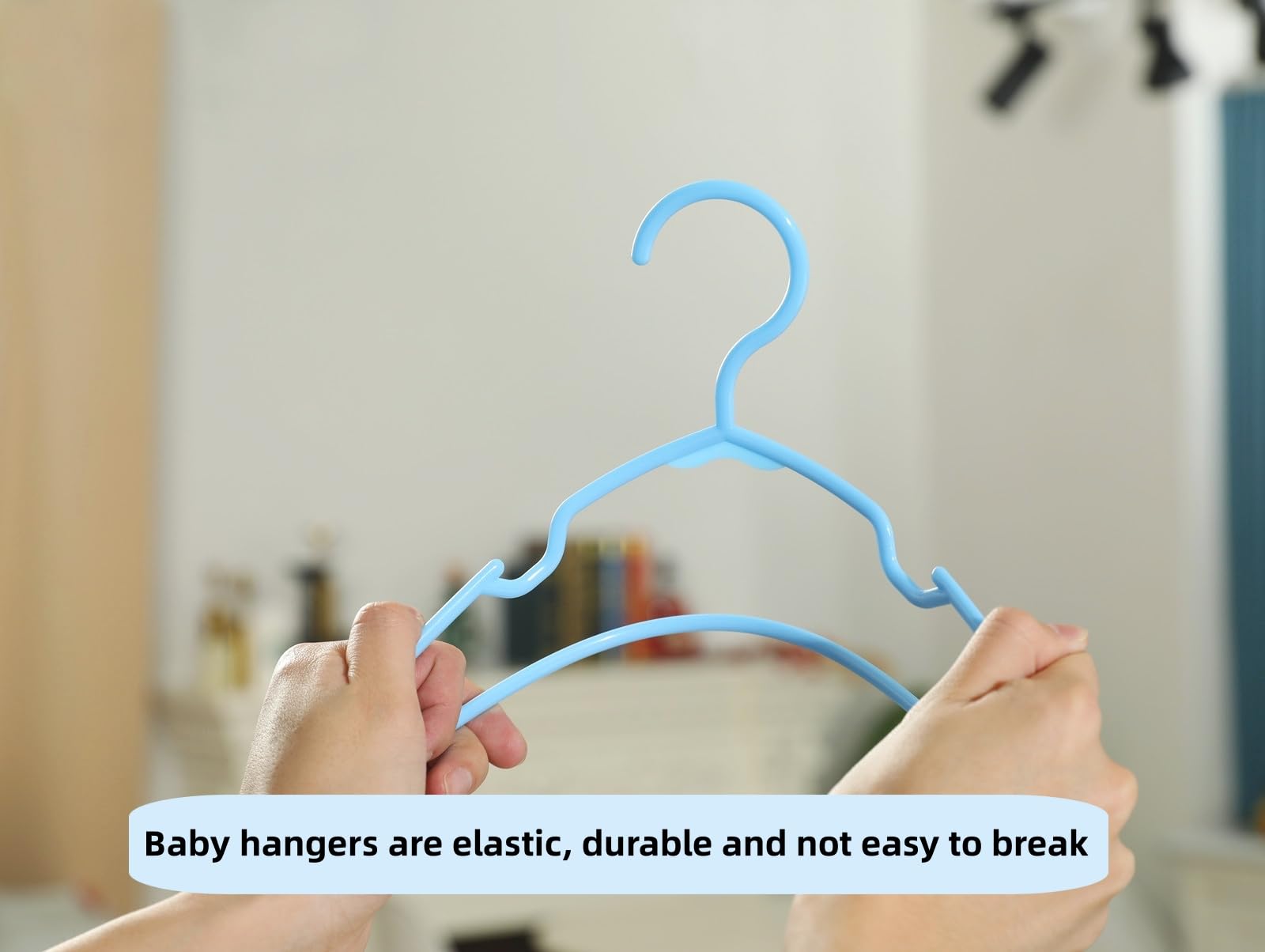 VIIBASE curved body design protects garments from deformation.