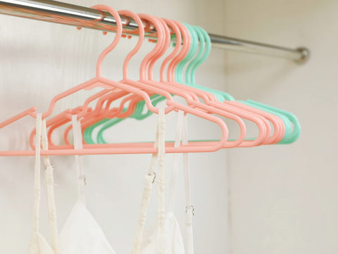VIIBASE lightweight yet sturdy hanger supports newborn outfits without deformation