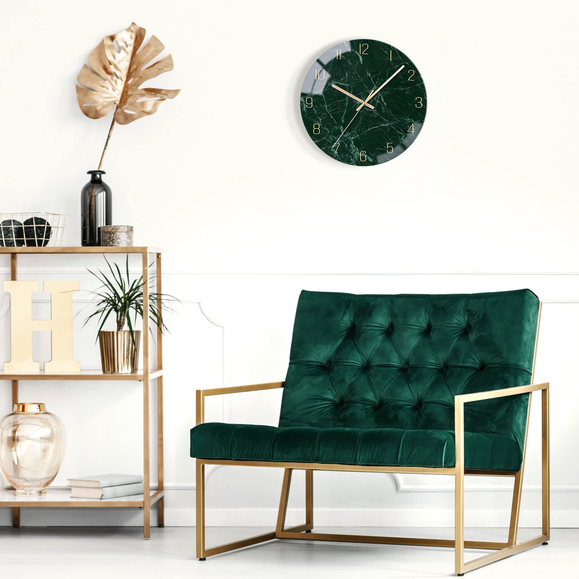 VIKMARI battery-operated clock runs on one AA battery for simple power