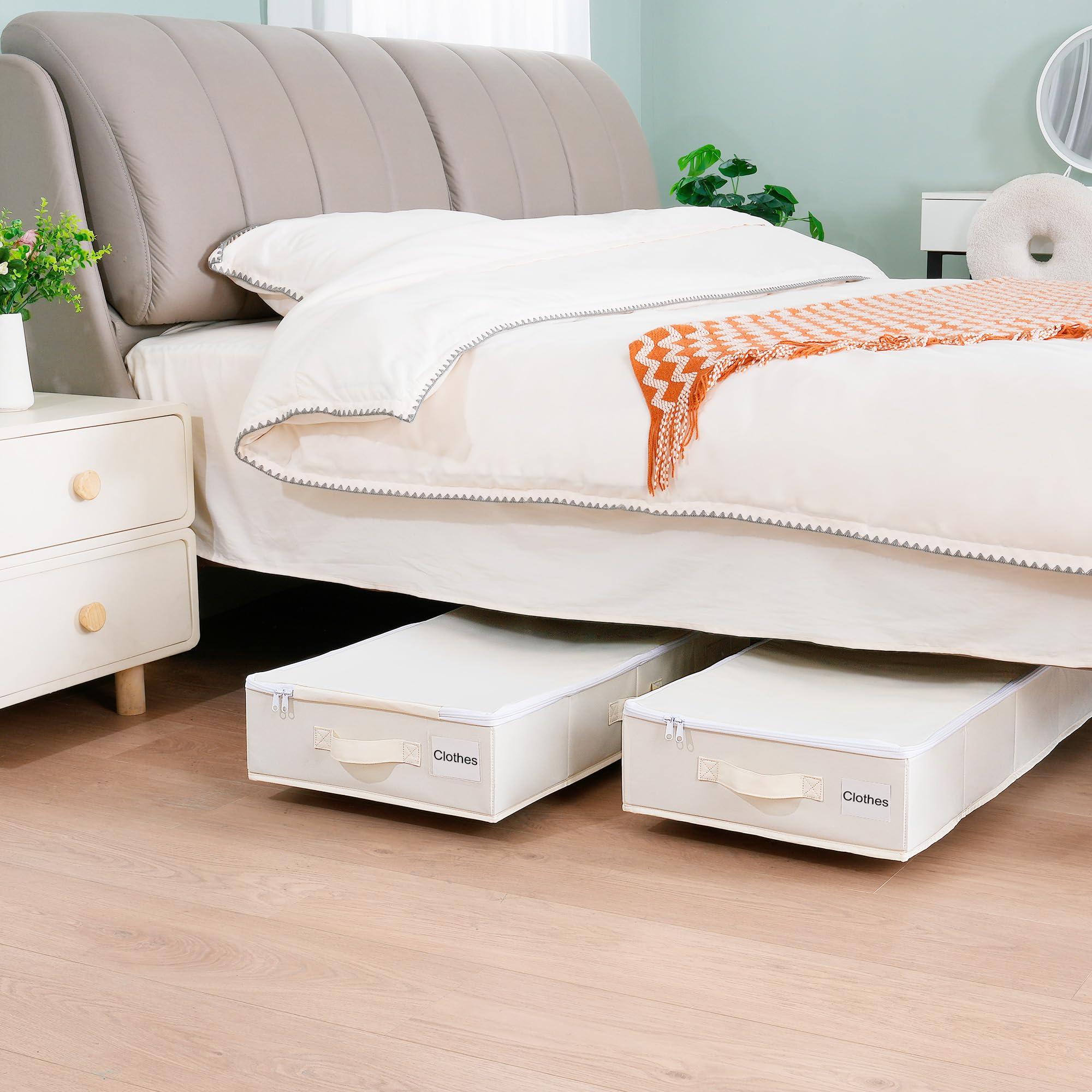 Durable Vincona 600D Oxford fabric under-bed storage.