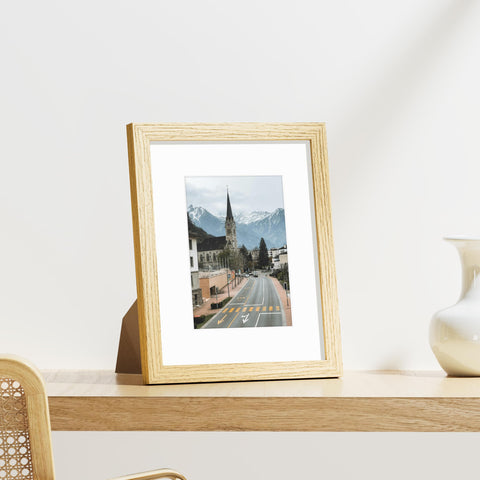 Vittanly secure packaging ensures pristine frames arrive as gifts.