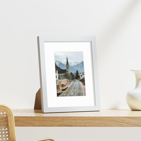 Vittanly frame set used for tabletop display on a surface