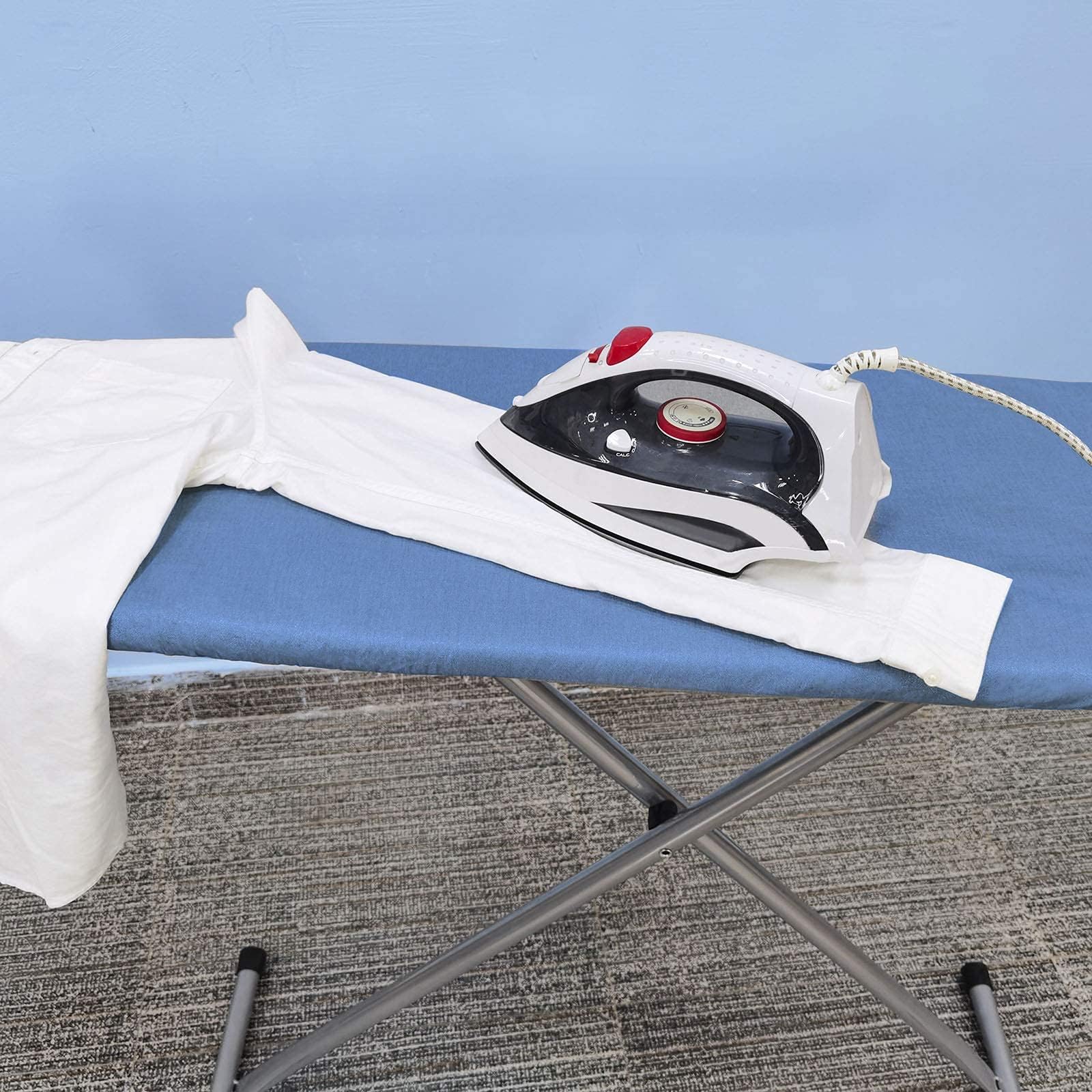 VividPaw blue cover cleans easily with cold wash for quick maintenance.