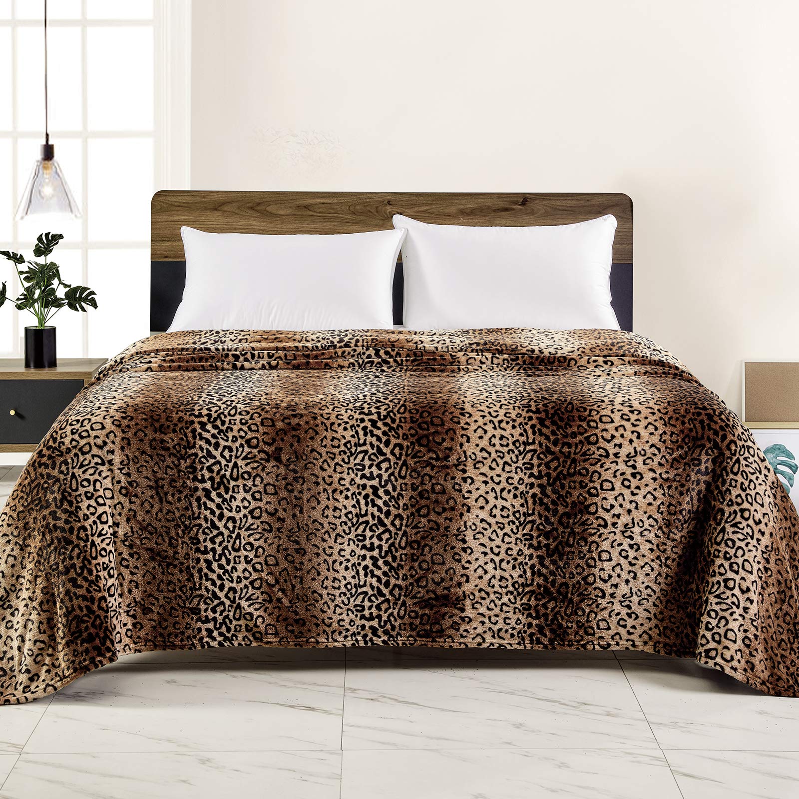 Viviland microfiber texture close up showing soft plush feel.