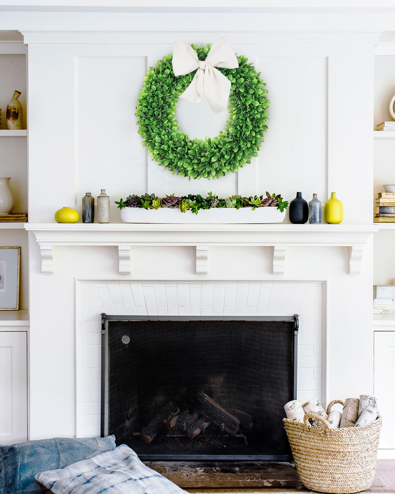 Versatile indoor decor idea with the Vlorart boxwood wreath.