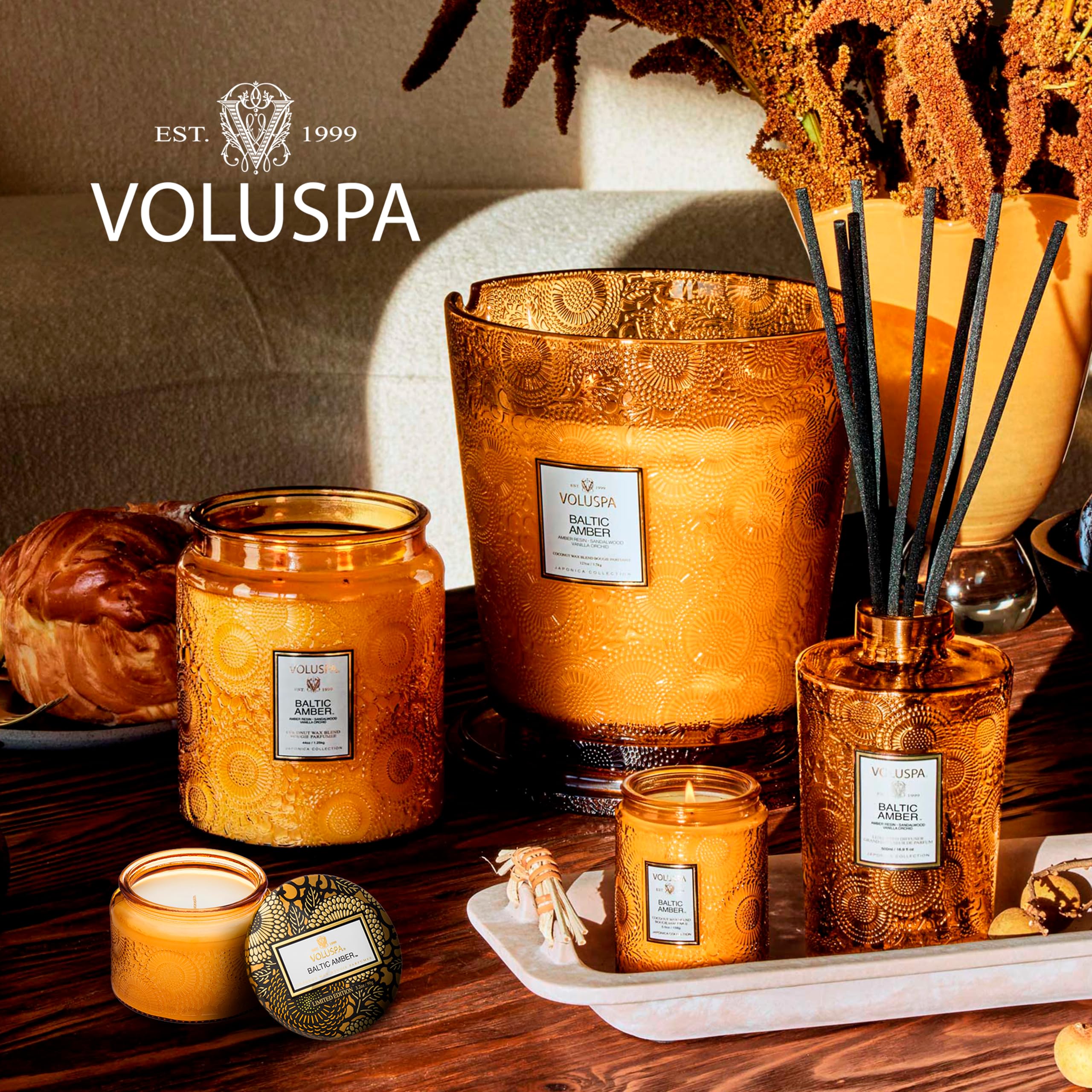 Voluspa Baltic Amber gift packaging ready for gifting.