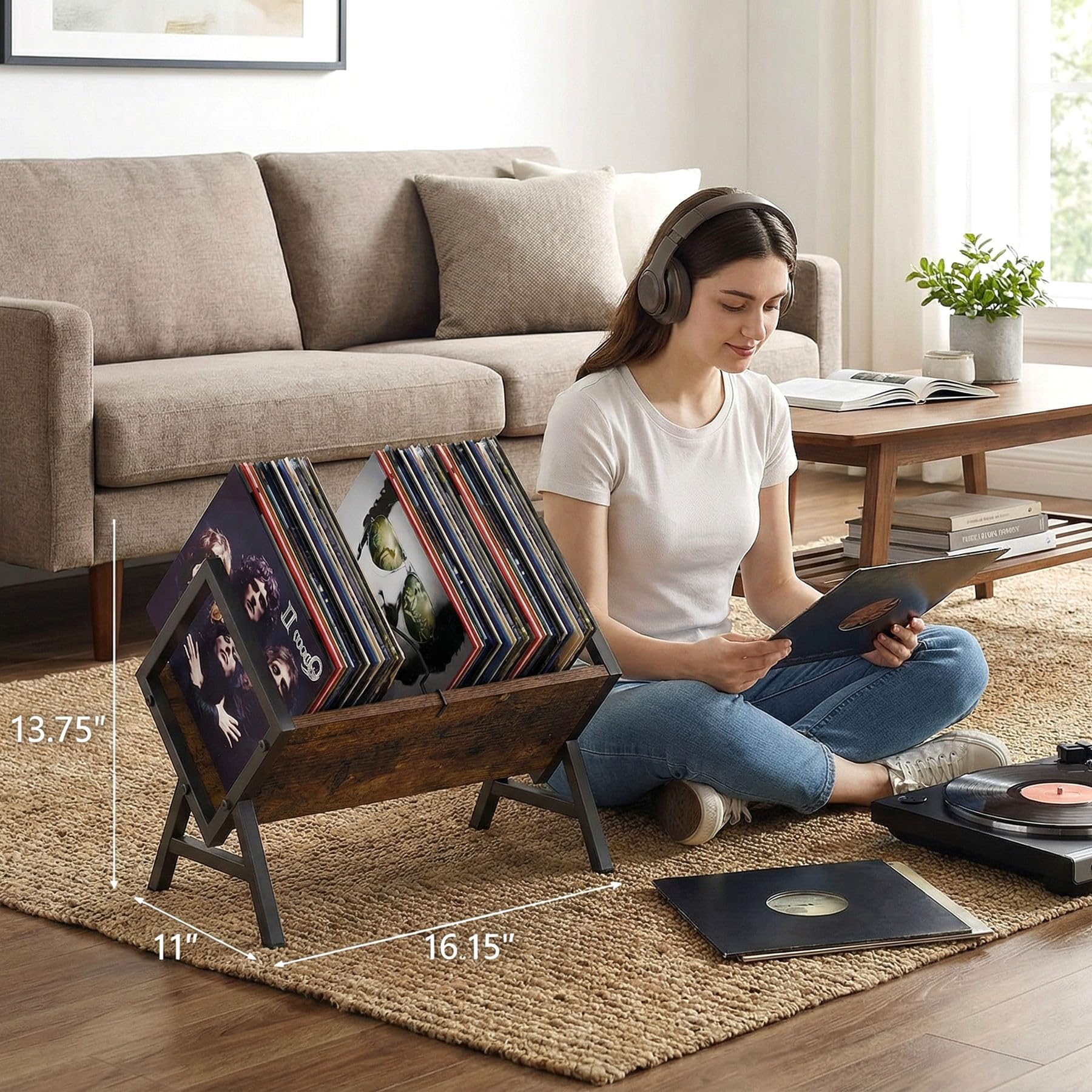VonDream compact corner storage keeps your collection tidy.