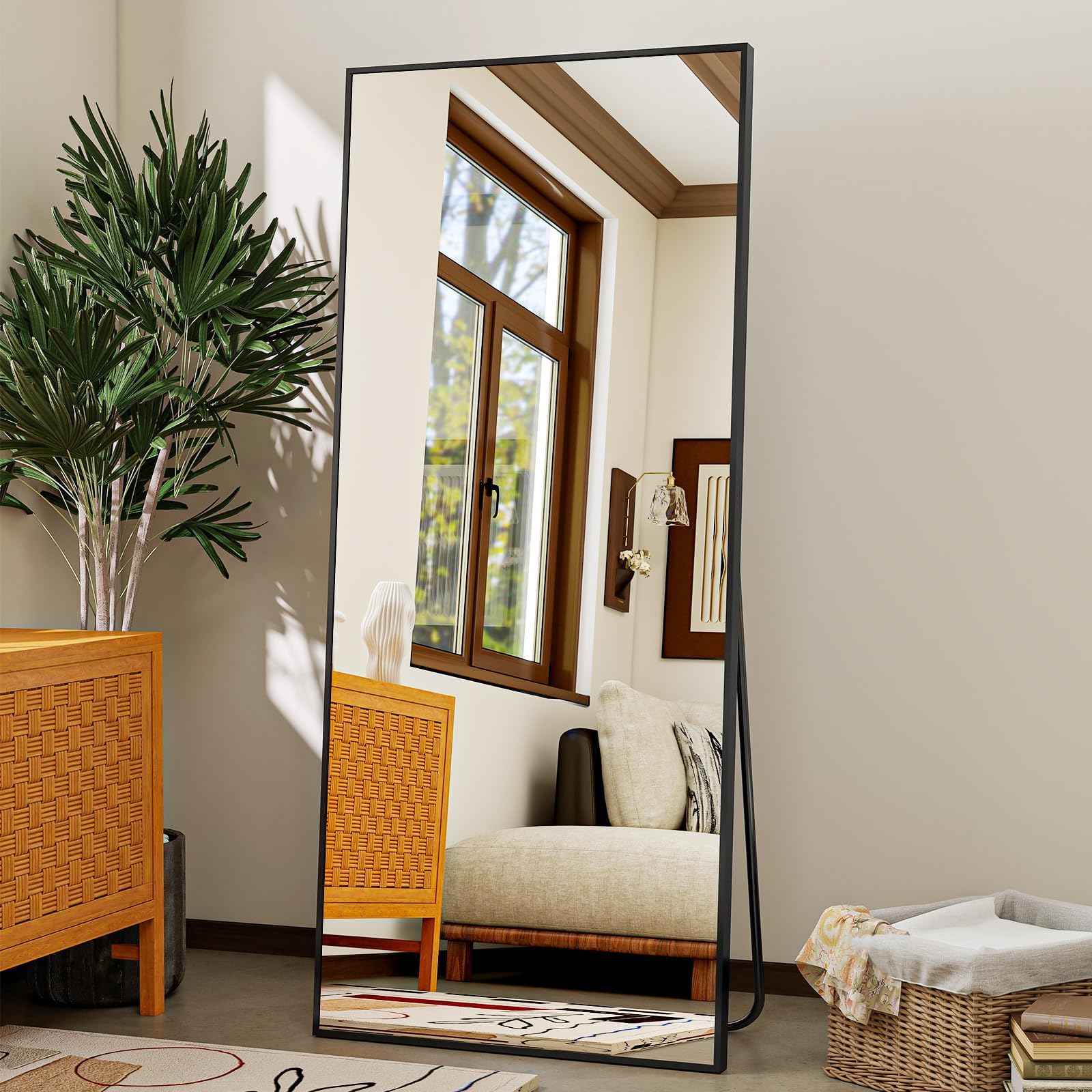 VooBang mirror frame close-up highlights a lightweight, durable aluminum edge for everyday use.